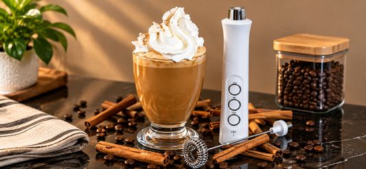 Café viennois maison : recette complète du Wiener Melange et crème fouettée parfaite
